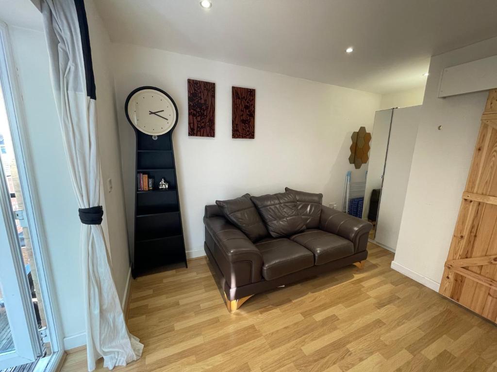 Entire Town Centre 2 Bedroom Apartment Very Close To Beach Bournemouth Esterno foto
