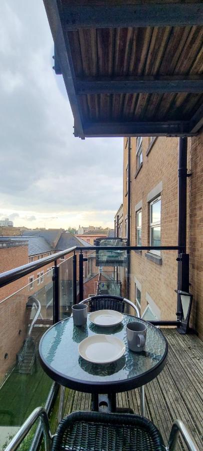 Entire Town Centre 2 Bedroom Apartment Very Close To Beach Bournemouth Esterno foto